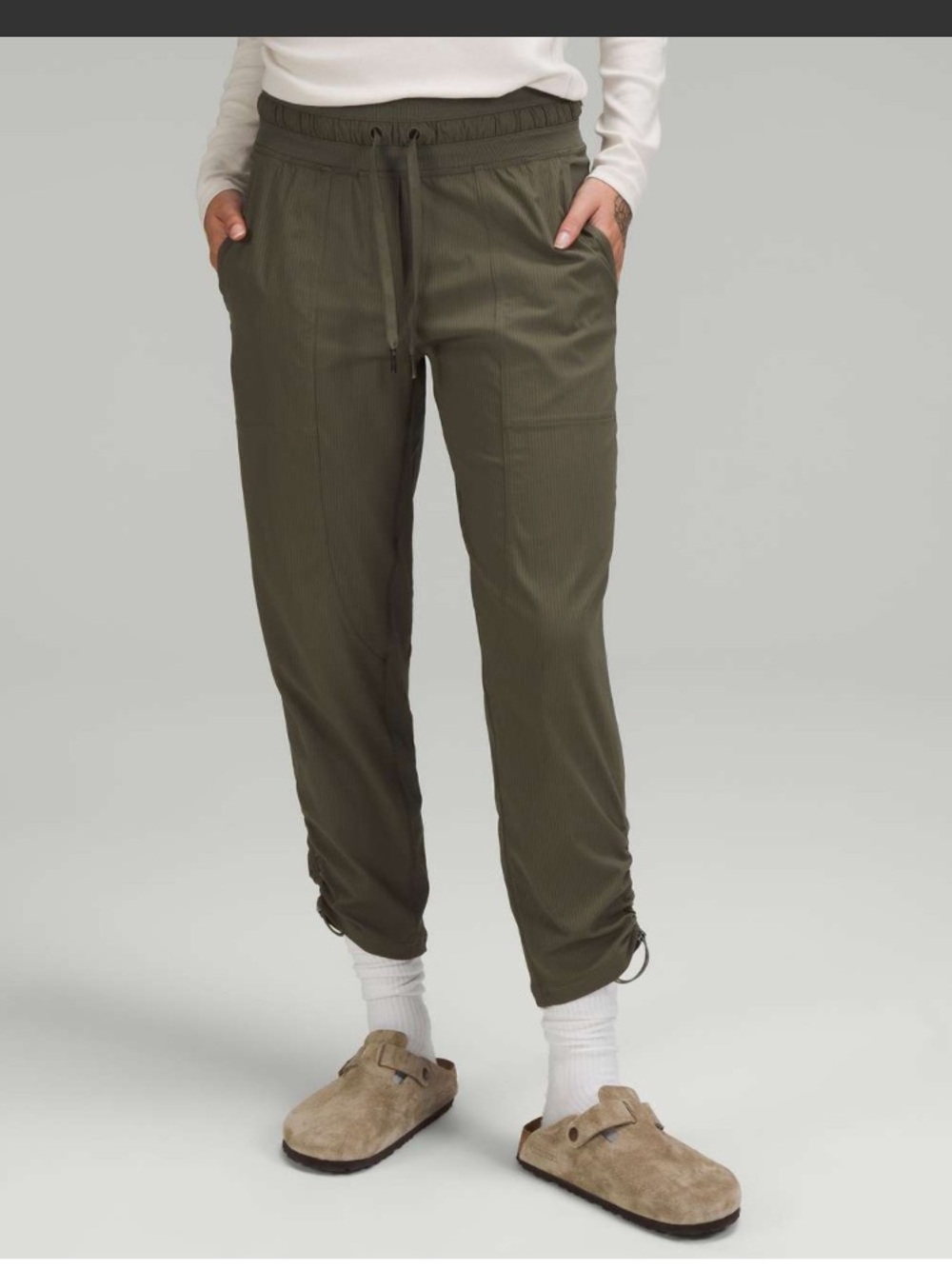 Lululemon Dance Studio Mid-Rise Crop 25" Green Size 4